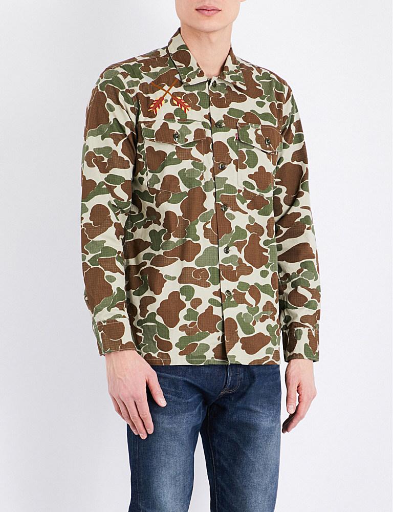 levi camo t shirt